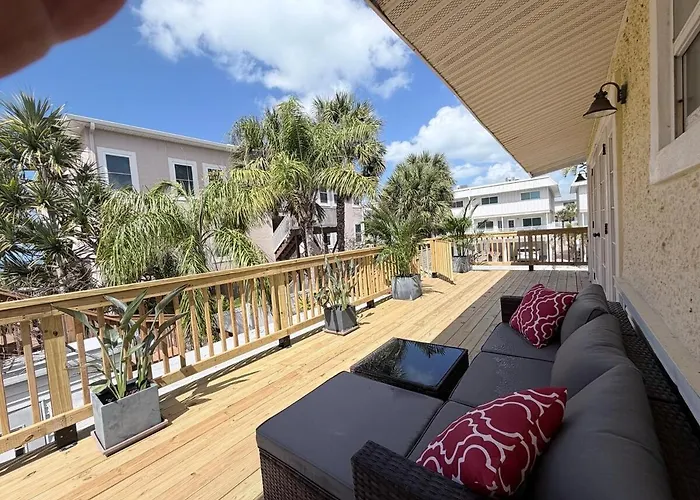 "palms" Gulf-view Historic Retreat *