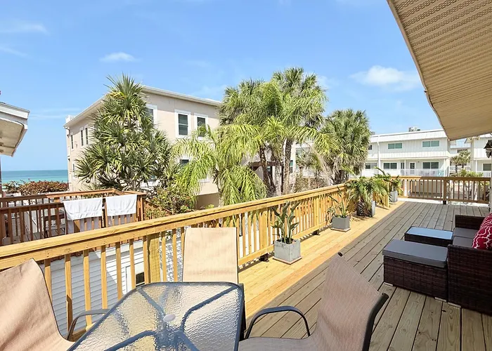 "palms" Gulf-view Historic Retreat