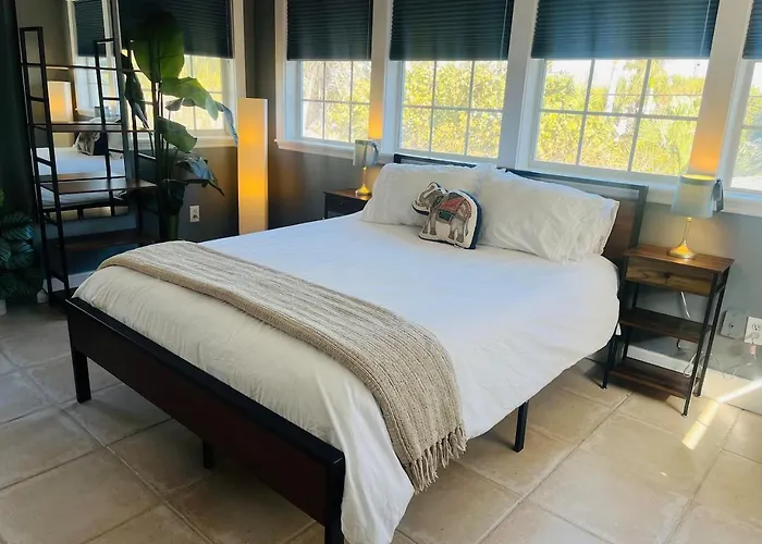 "palms" Gulf-view Historic Retreat *