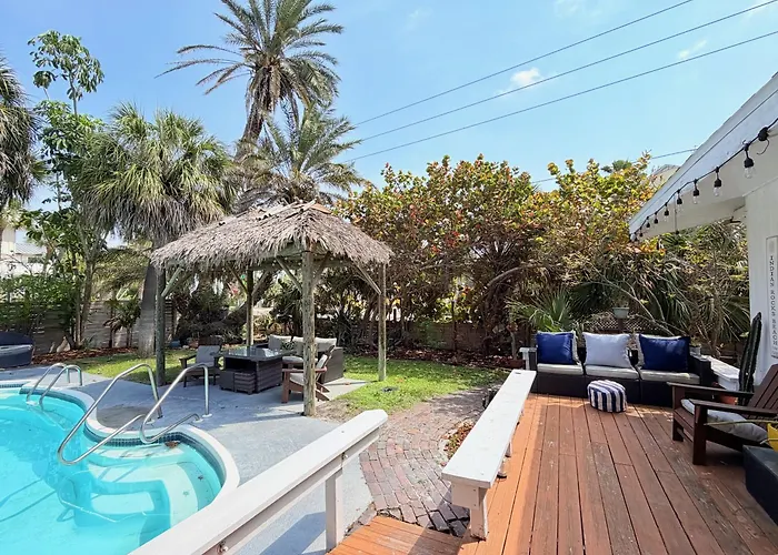 "palms" Gulf-view Historic Retreat *